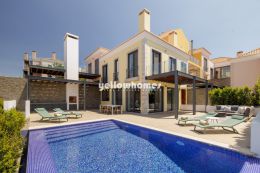 Luxuriöses 3-SZ Eckhaus mit Pool in Top Golf- Strandresort...